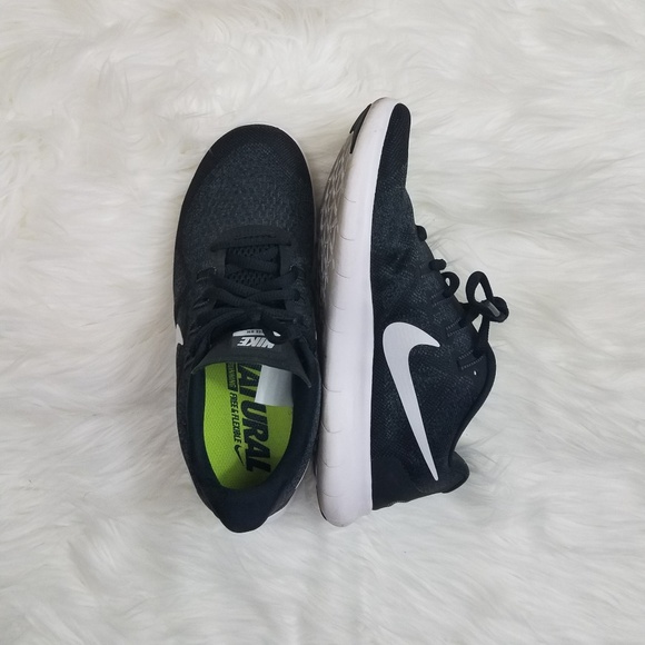 Nike Shoes - Nike Frees